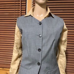 NWT. Vest by Rene Lezard, European size 40 ( USA 6)
